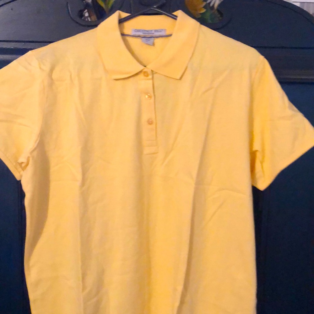 Men’s golf shirt